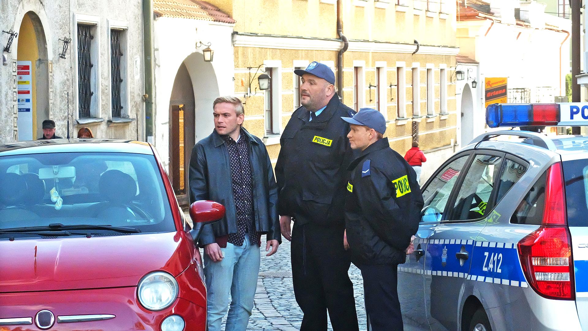 Ojciec Mateusz 17